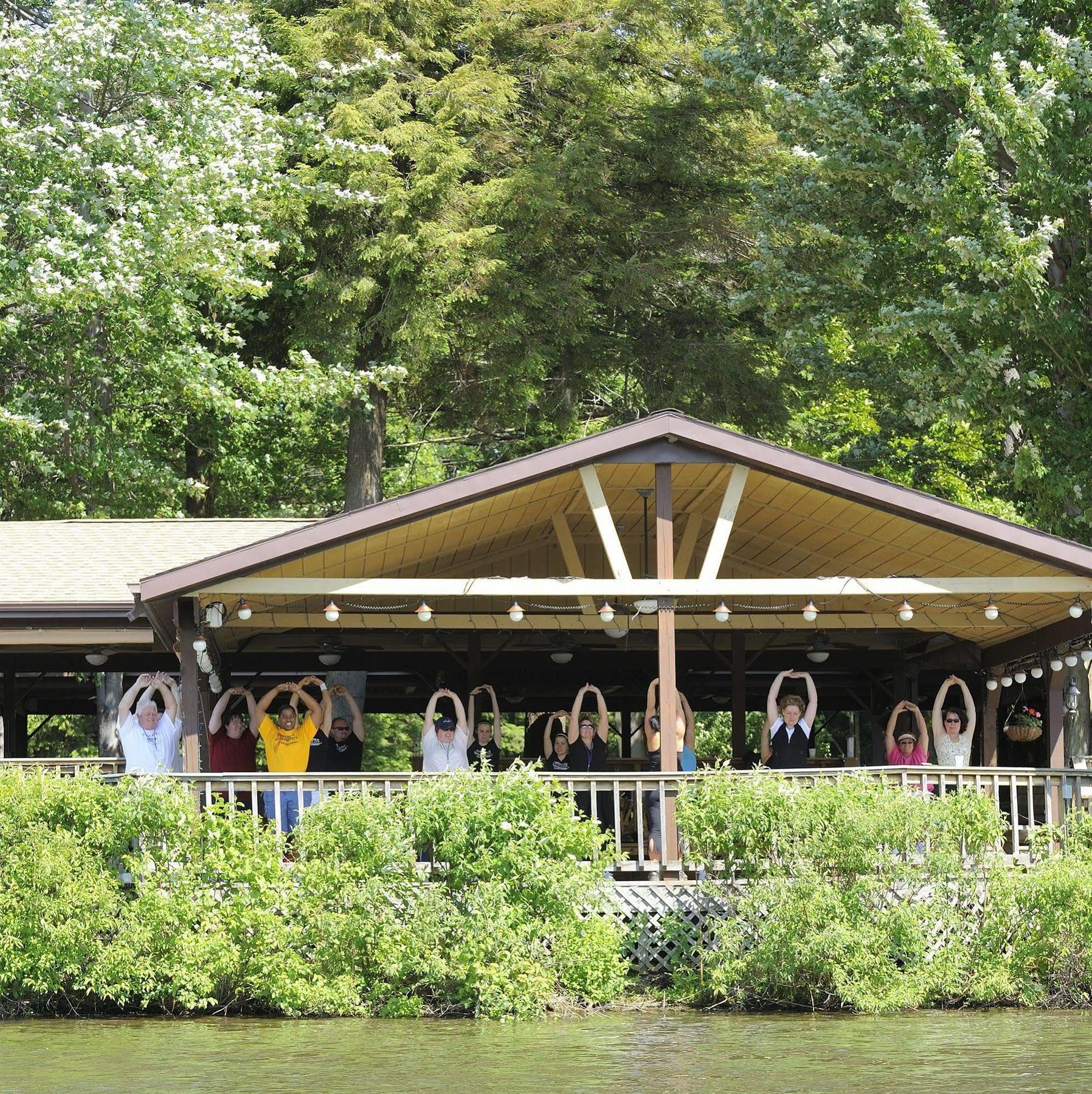 The Biggest Loser Resort Niagara Java Center Екстериор снимка